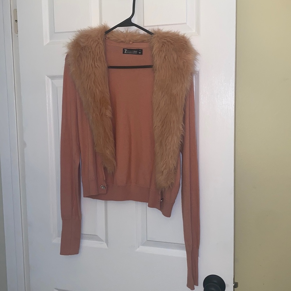 Beautiful cardigan perfect for spring